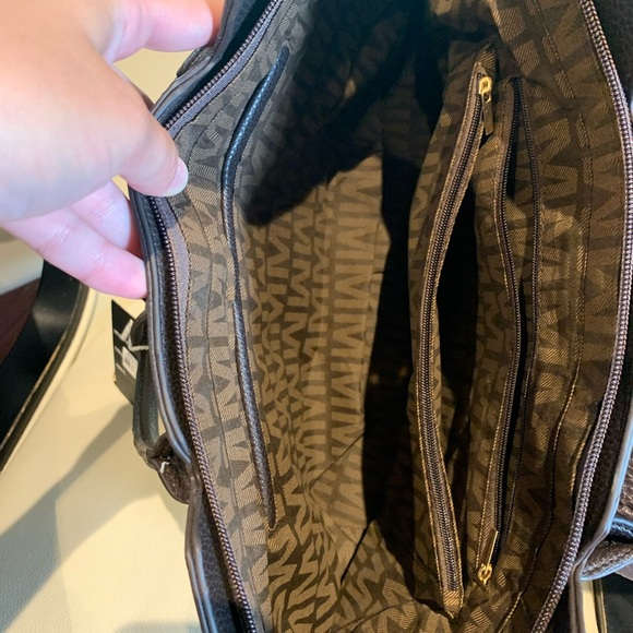 Milan chocolate 2 strap bag, matching wallet . NEW - Picture 6 of 6